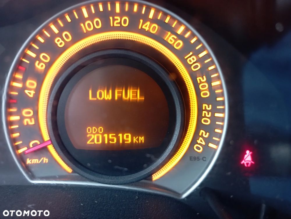 Toyota Auris 1.4 D-4D Luna - 13