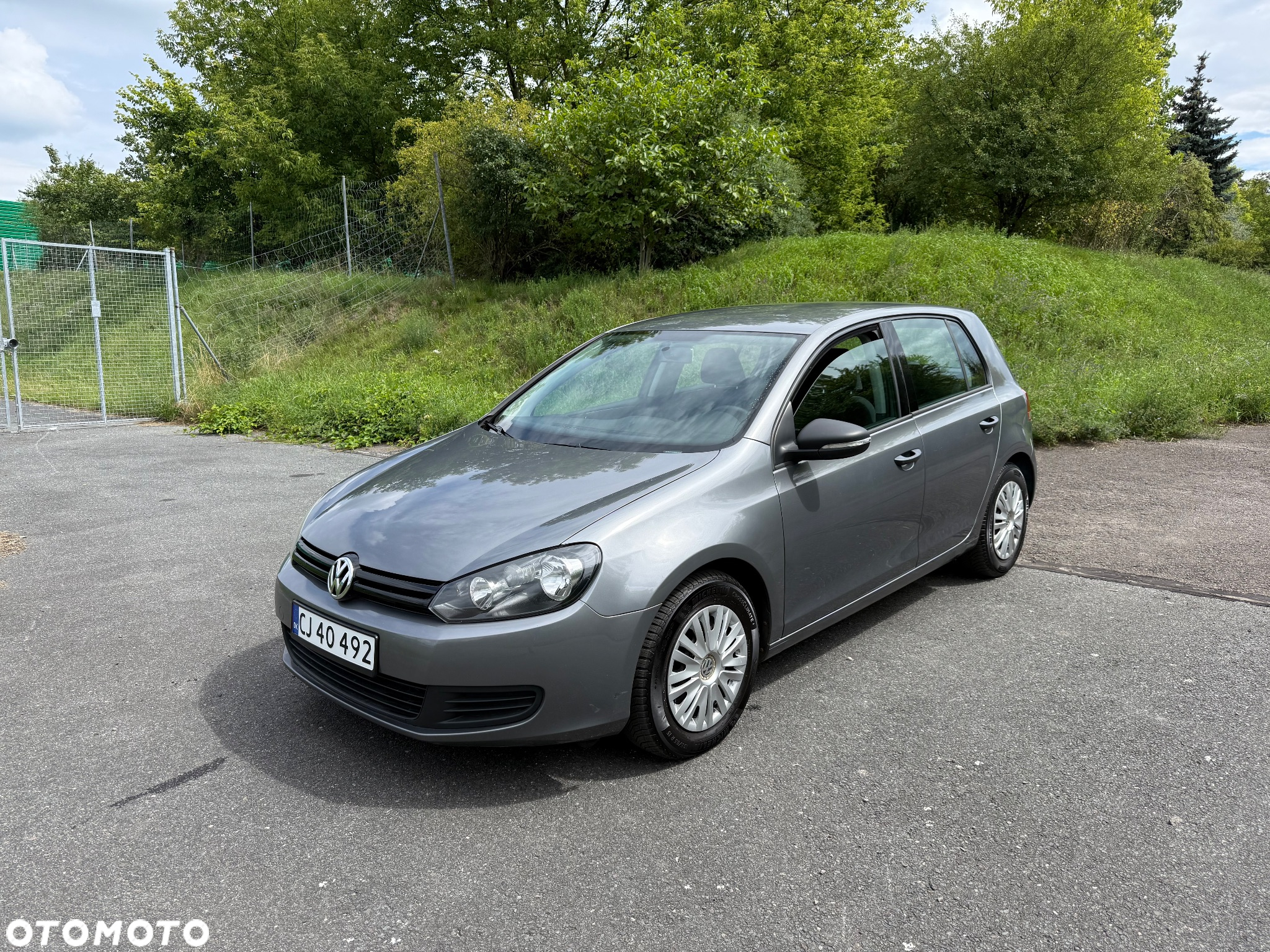 Volkswagen Golf 1.6 TDI DPF BlueMotion - 11
