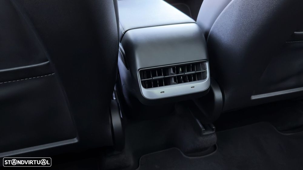 Tesla Model Y RWD - 40