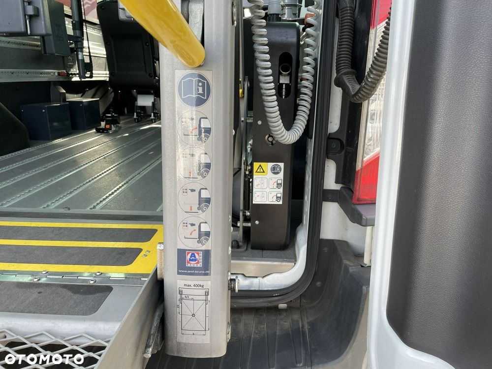 Ford Transit - 18