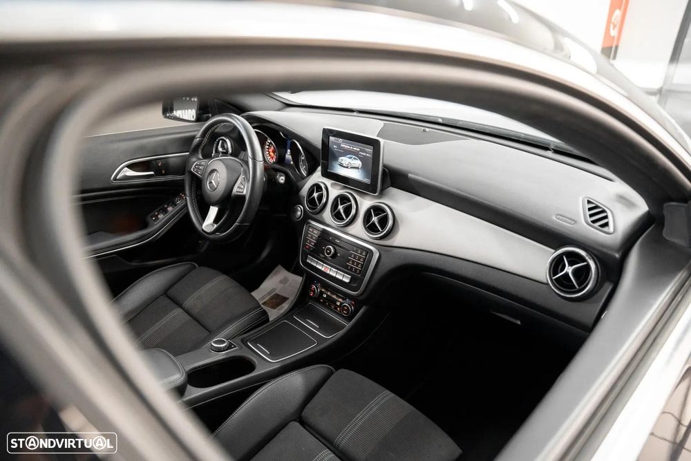 Mercedes-Benz CLA 200 d 7G-DCT Urban - 20