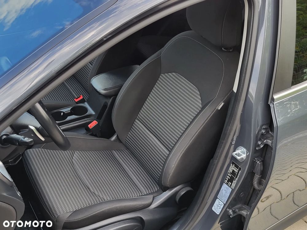 Kia XCeed 1.5 T-GDI M DCT - 12