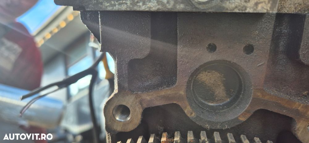 Motor Dacia Logan 2010 1.2 benzina - 9