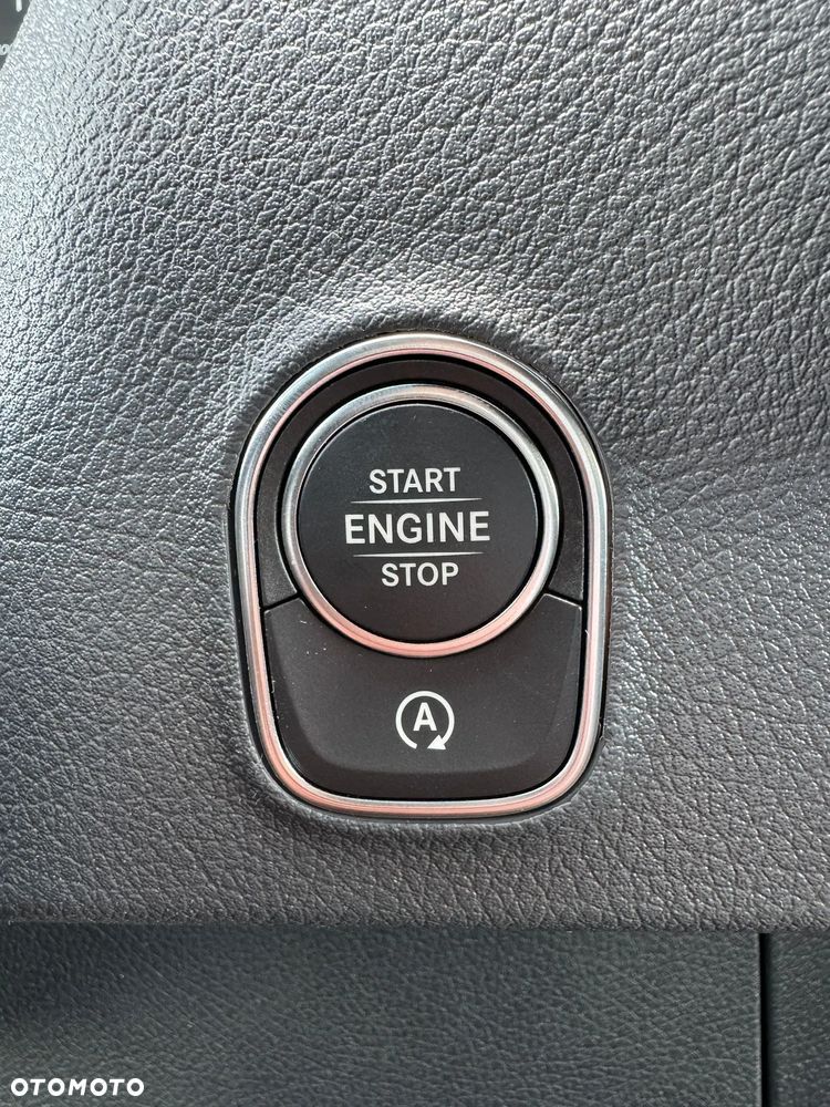 Mercedes-Benz Sprinter - 30