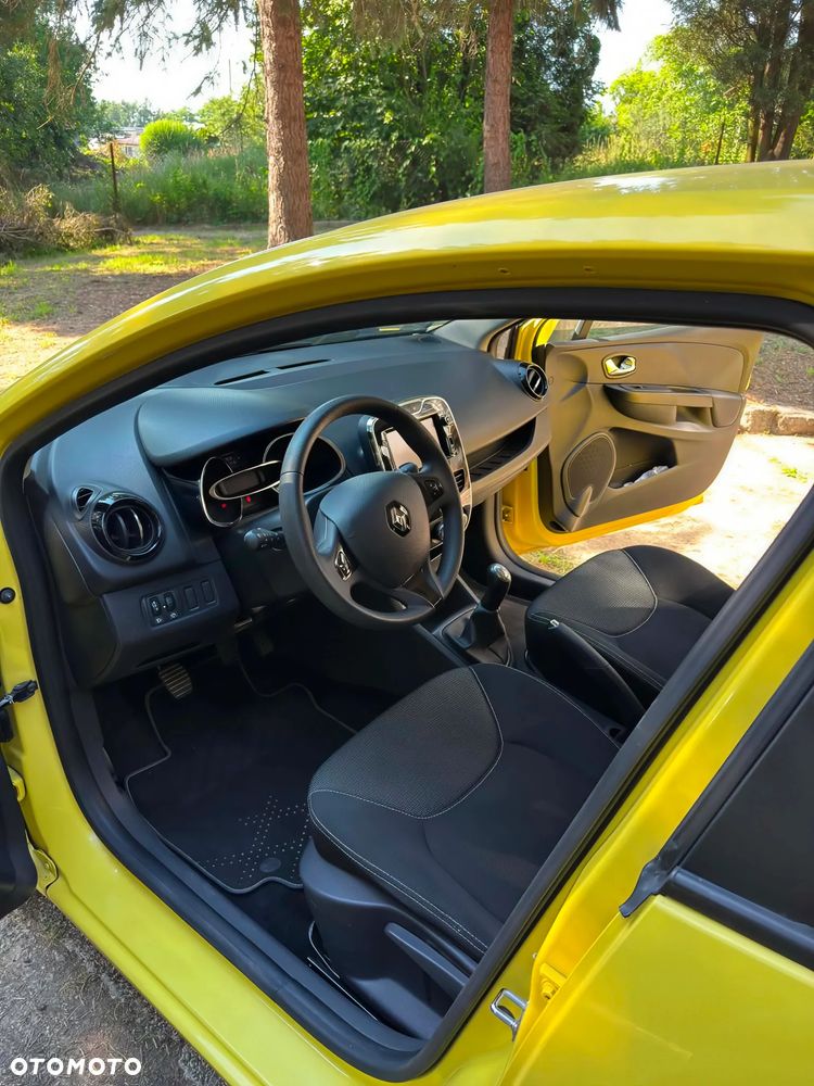 Renault Clio 1.2 16V Expression - 11