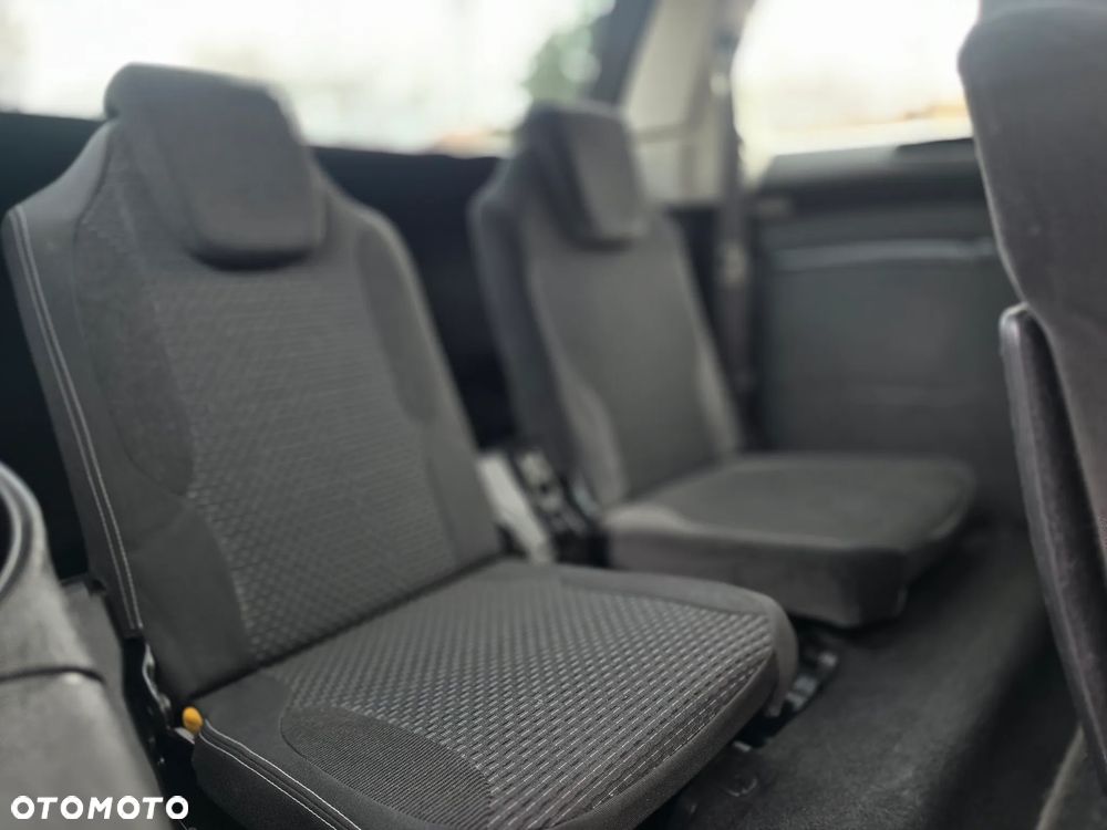 Citroën C4 Grand Picasso - 17
