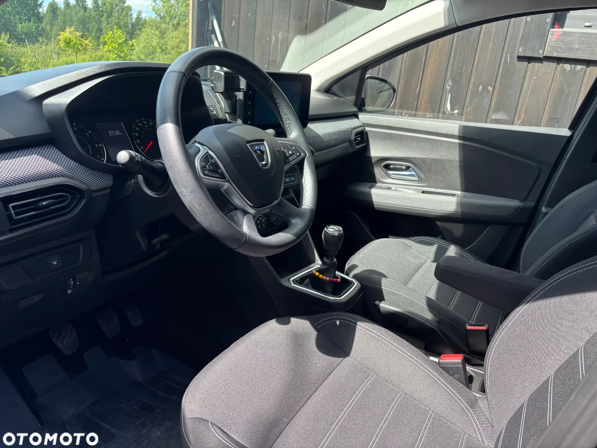 Dacia Sandero - 8