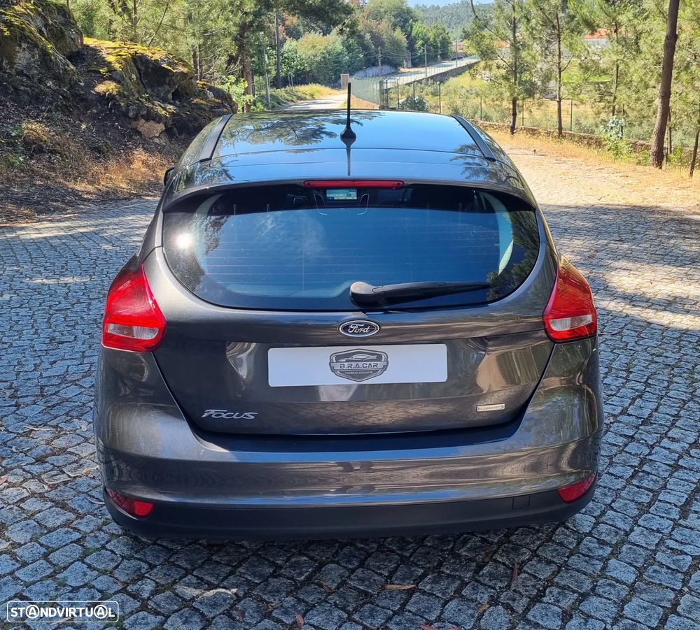 Ford Focus 1.0 EcoBoost Business - 20