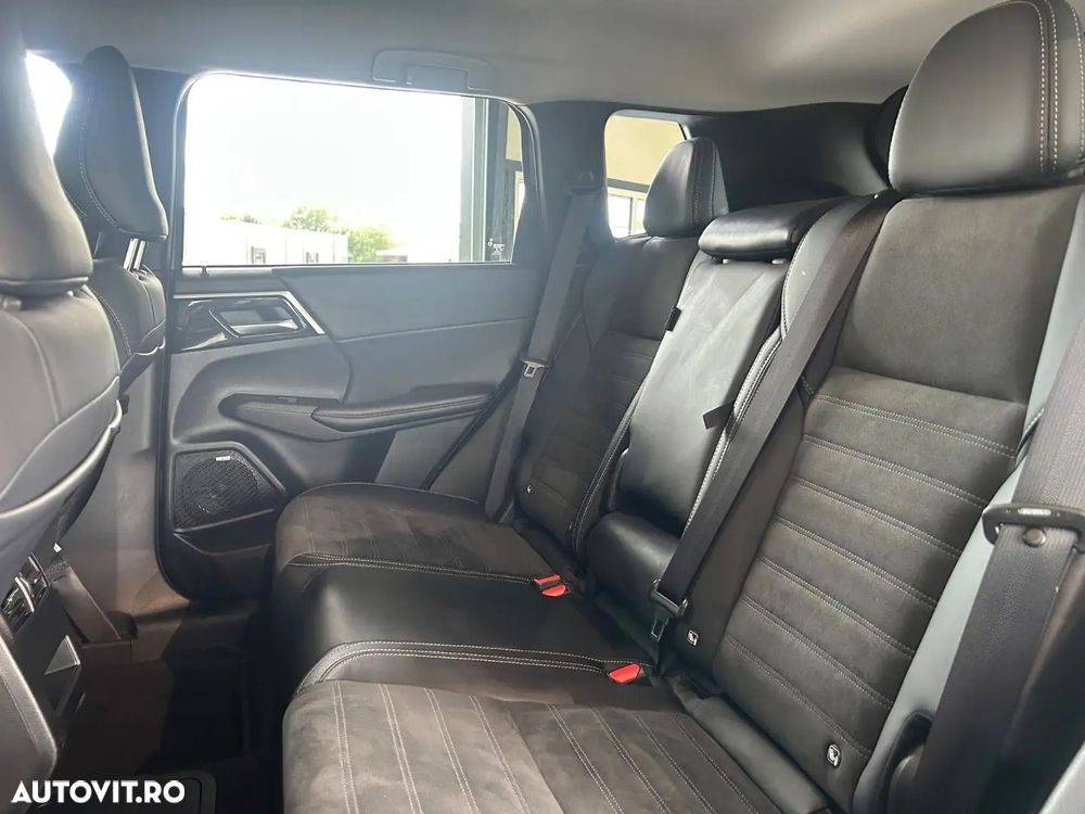 Mitsubishi Outlander 2.4 4WD Intro Edition - 12