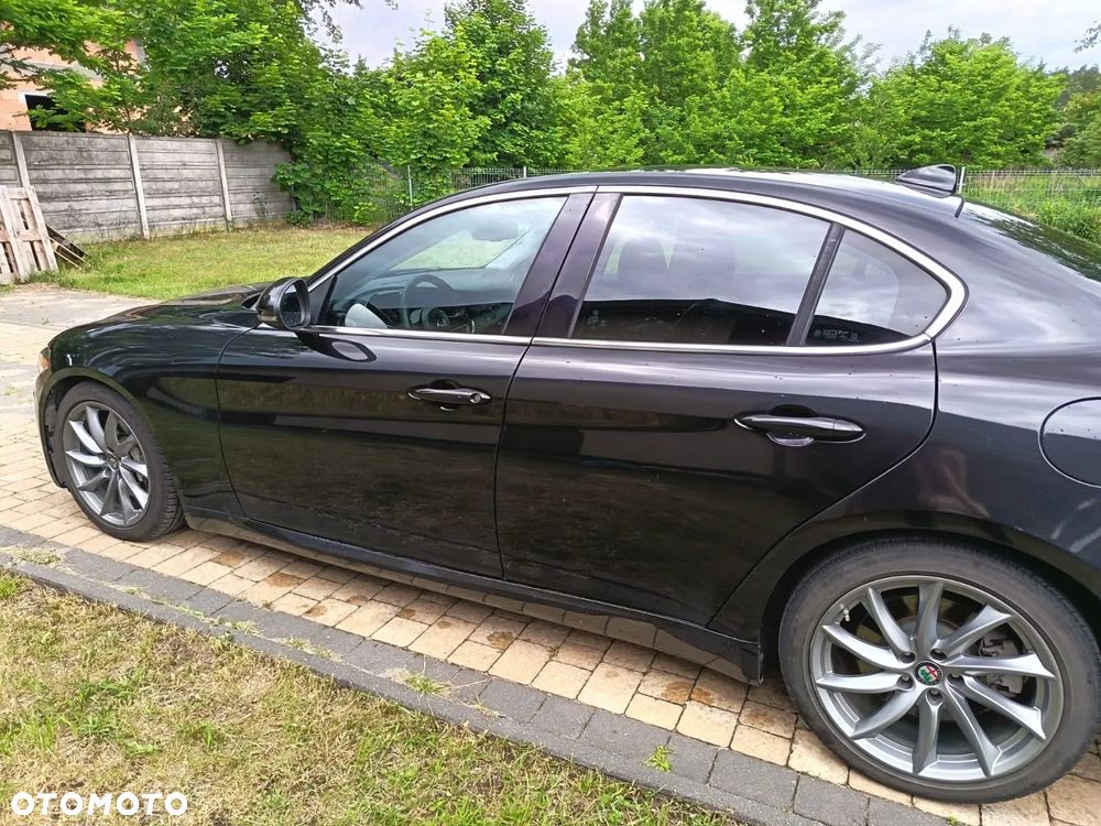 Alfa Romeo Giulia 2.0 Turbo 16V AT8 Veloce Ti - 2