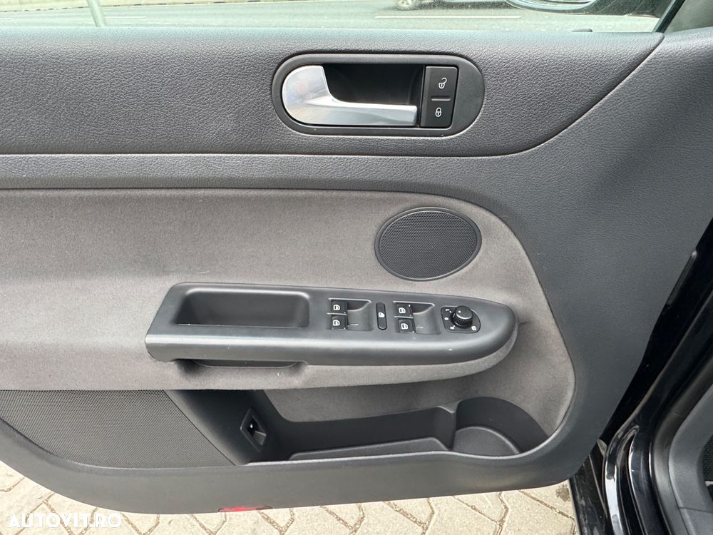 Volkswagen Golf Plus 2.0 TDI DPF United - 20