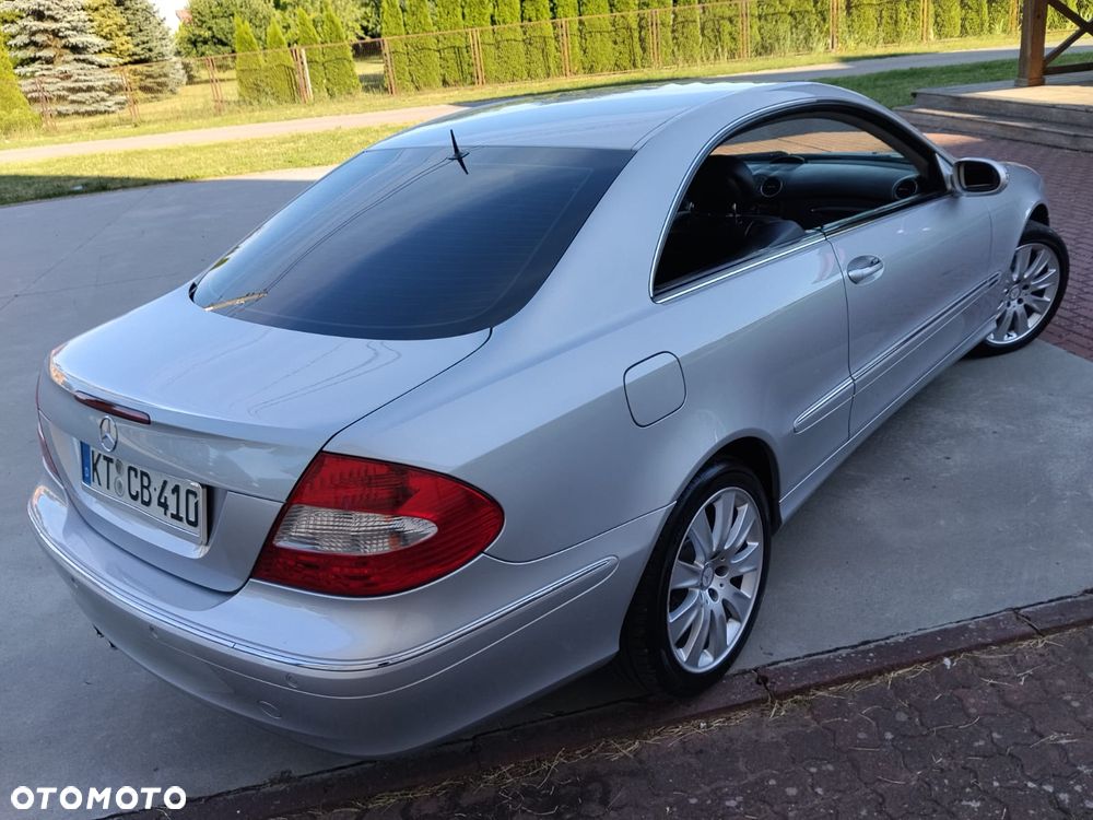 Mercedes-Benz CLK 320 CDI 7G-TRONIC Elegance - 27