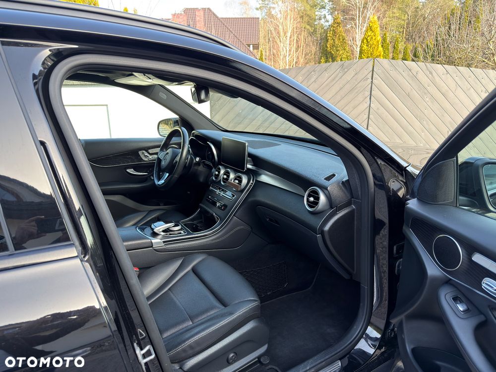 Mercedes-Benz GLC 300 4Matic 9G-TRONIC Exclusive - 8