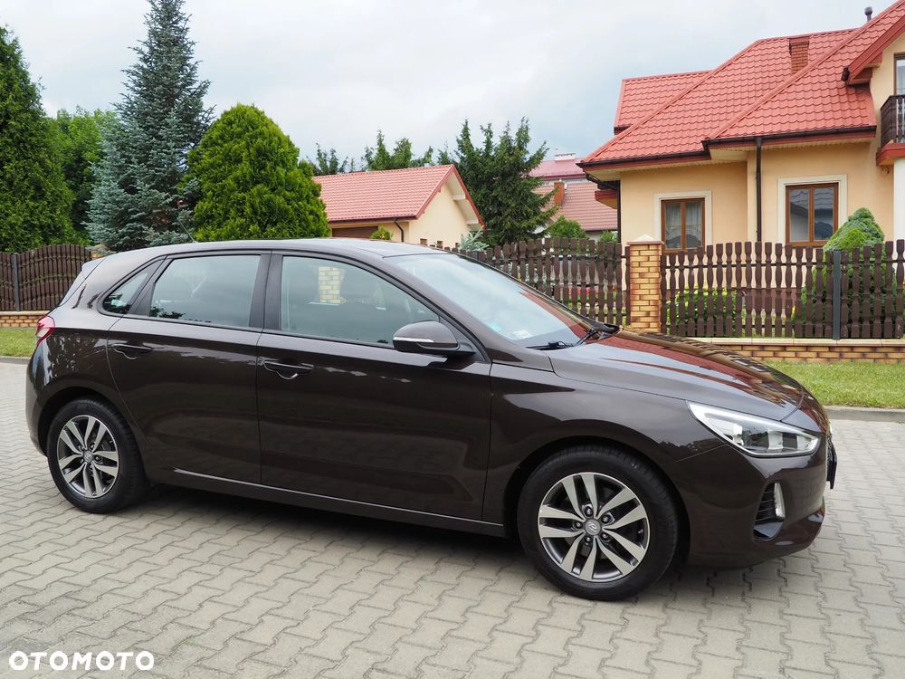 Hyundai i30 1.6 D Comfort - 17
