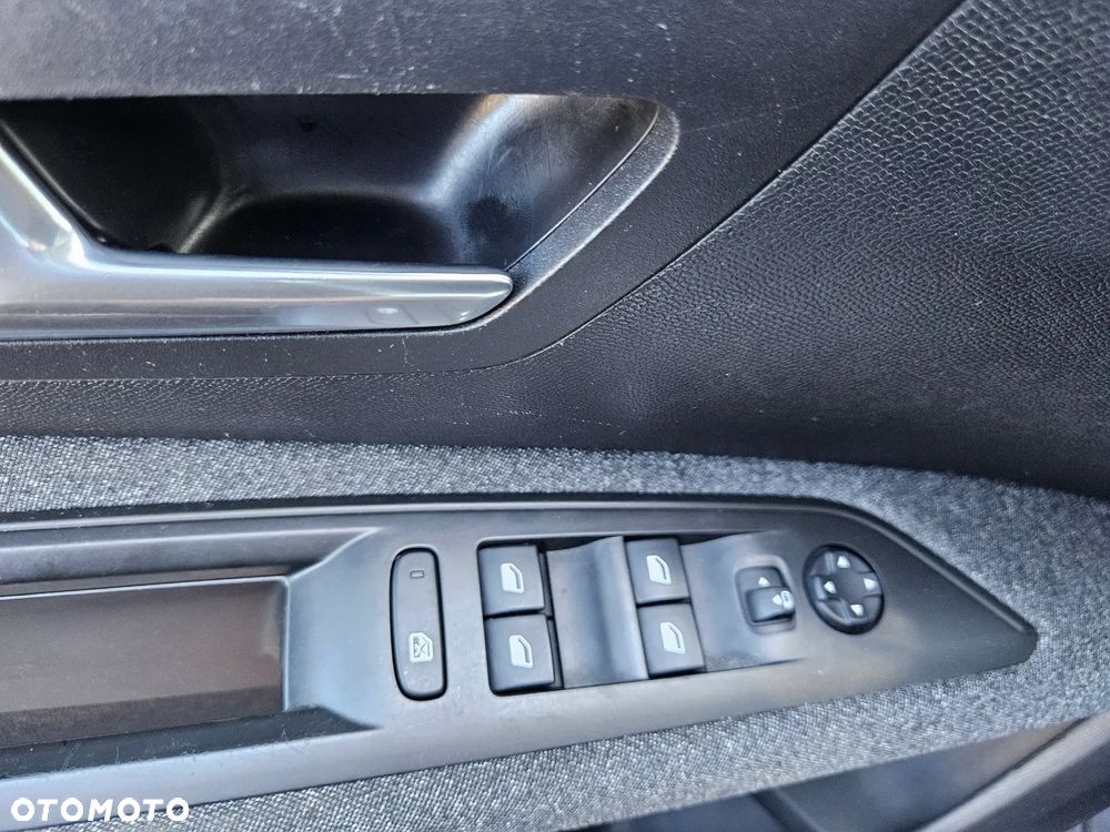 Peugeot 3008 PureTech 130 Stop & Start Active - 16