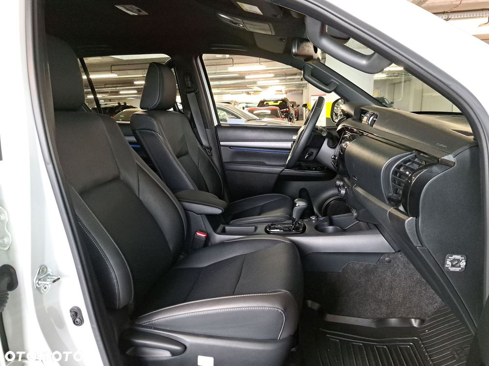 Toyota Hilux - 18