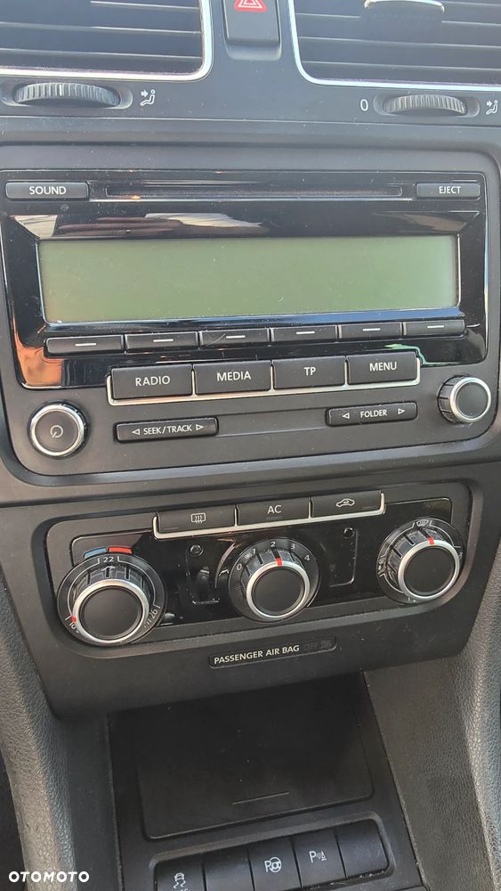 Volkswagen Golf 2.0 TDI Comfortline - 7