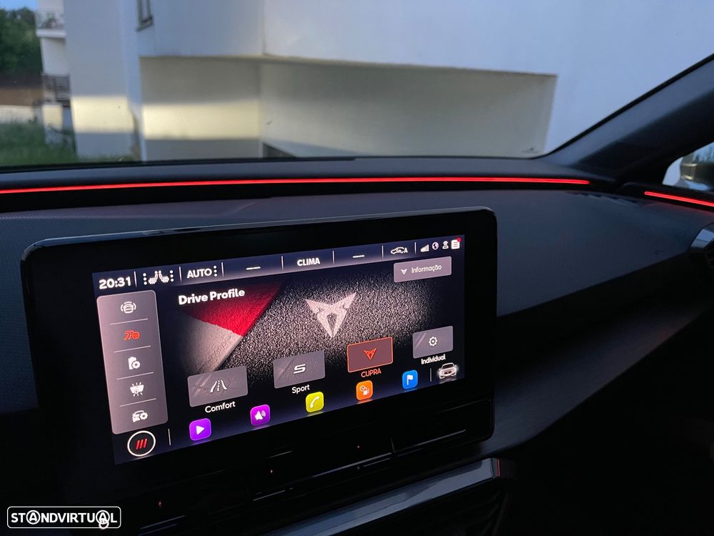 Cupra Leon Sportstourer 1.4 e-Hybrid (180 kW System) VZ - 9