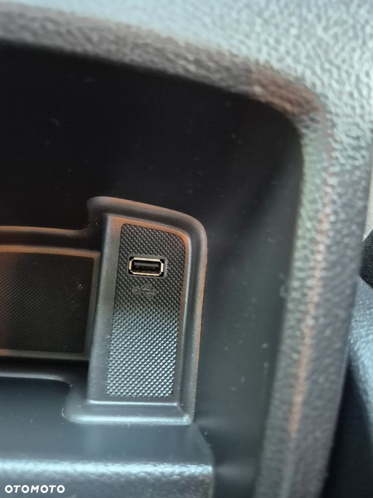 Ford Focus 1.0 EcoBoost Start-Stopp-System Ambiente - 25