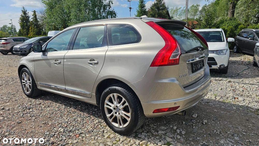 Volvo XC 60 D3 Geartronic Momentum - 12