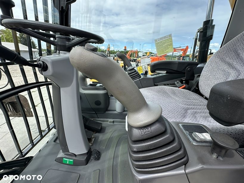 Caterpillar M313D * Podnoszona Kabina * A2-BUD * - 36