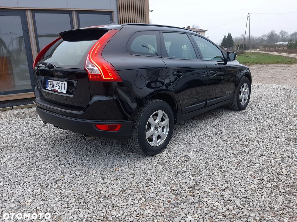 Volvo XC 60 D5 AWD Momentum - 12