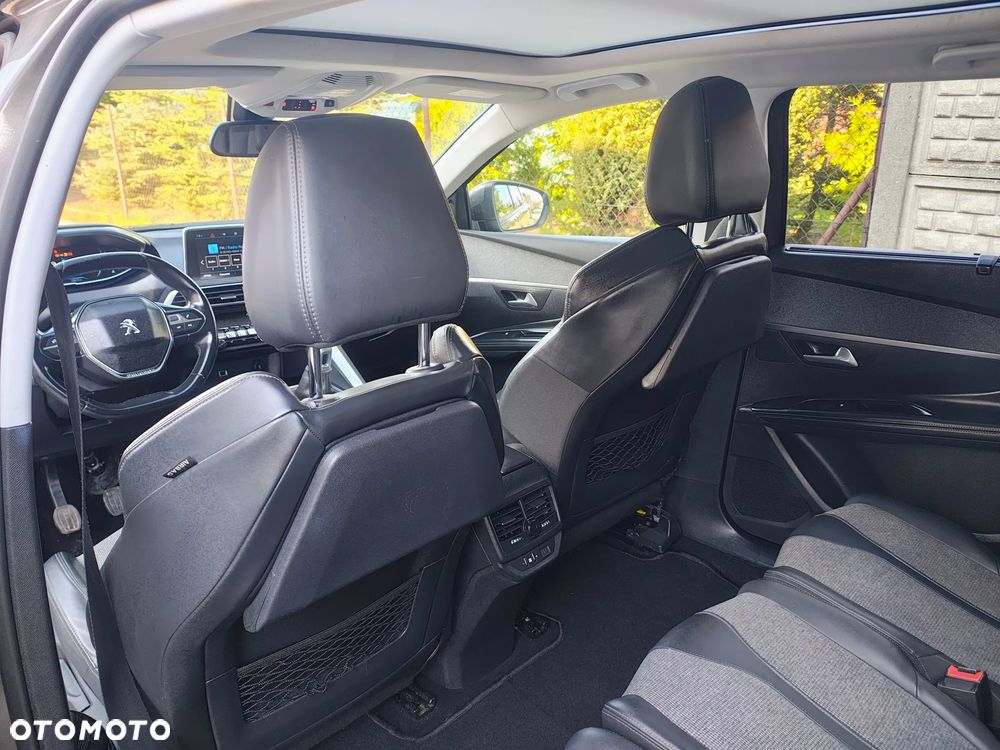 Peugeot 5008 BlueHDi 130 Active - 23