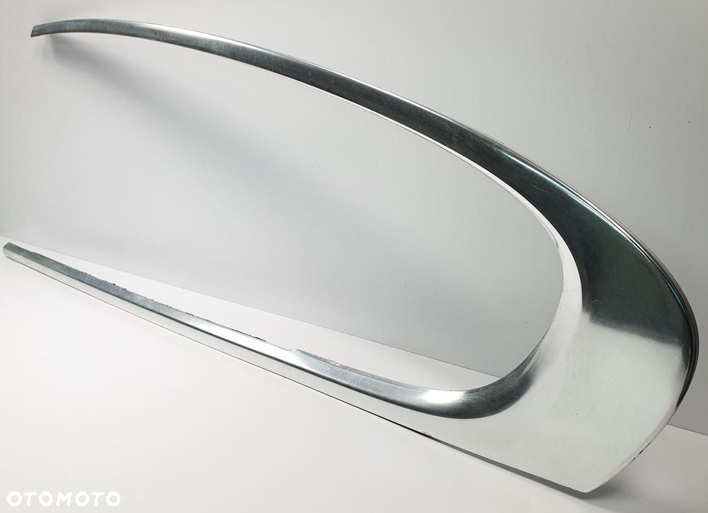 LISTWA DRZWI PRAWY TYŁ JAGUAR XF X250 8X23-F255A61-AH - 2