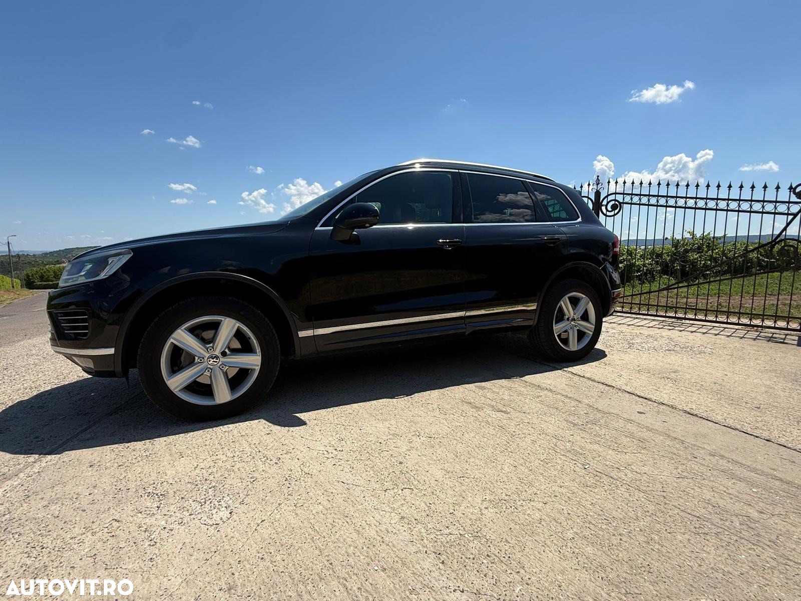 Volkswagen Touareg V6 TDI BMT Supreme Plus - 18