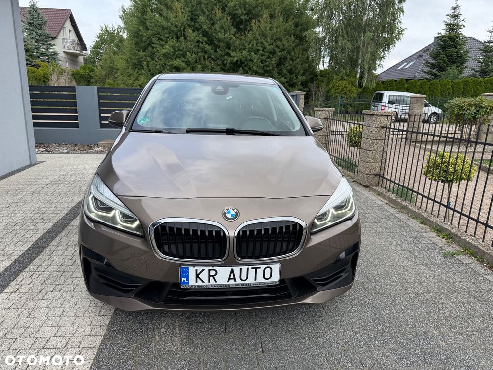 BMW Seria 2 218d - 33