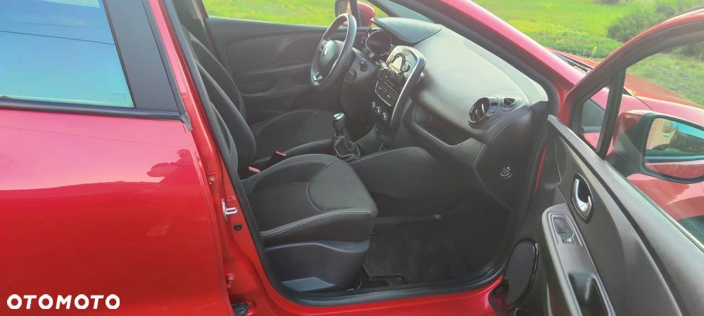 Renault Clio - 6