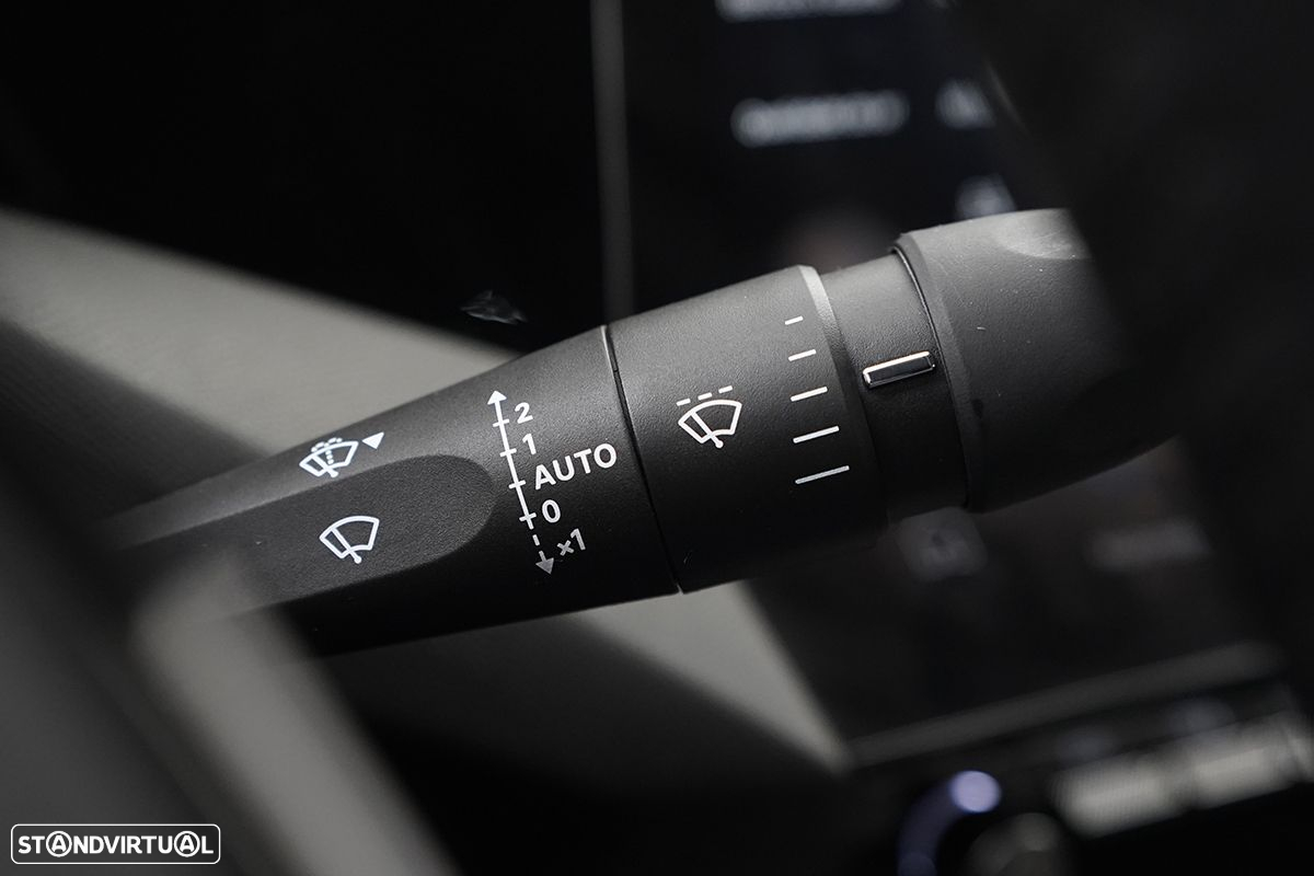 Peugeot 408 1.2 PureTech Allure EAT8 - 19