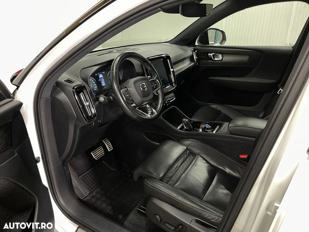 Volvo XC 40 B4 AT8 AWD Mild Hybrid R-Design - 6