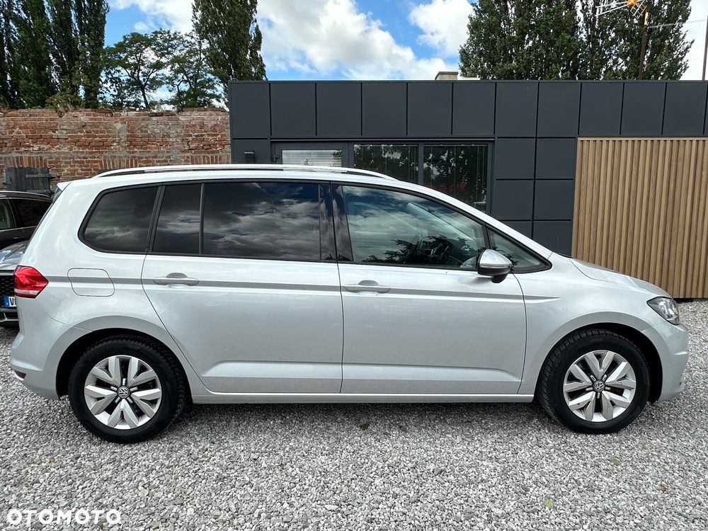 Volkswagen Touran 1.6 TDI SCR BlueMotion Technology DSG Comfortline - 27