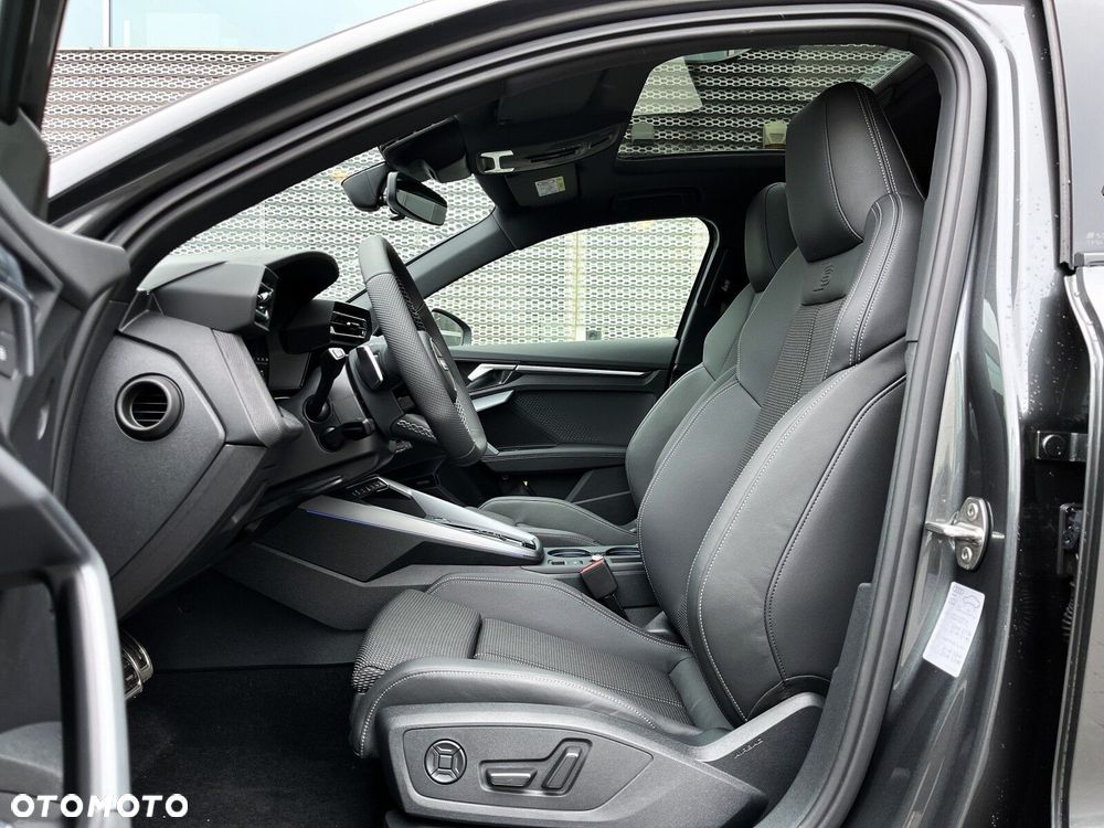 Audi S3 Sportback - 16