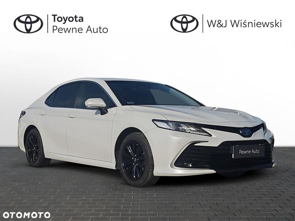 Toyota Camry - 26