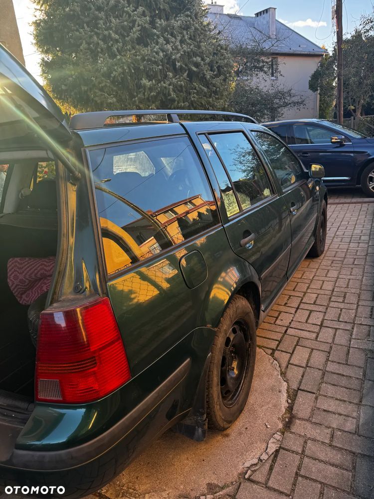 Volkswagen Golf - 5