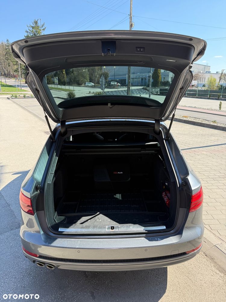 Audi A4 Avant 2.0 TDI Design S tronic - 18