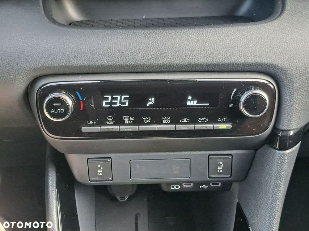 Toyota Yaris Hybrid 1.5 Style - 15