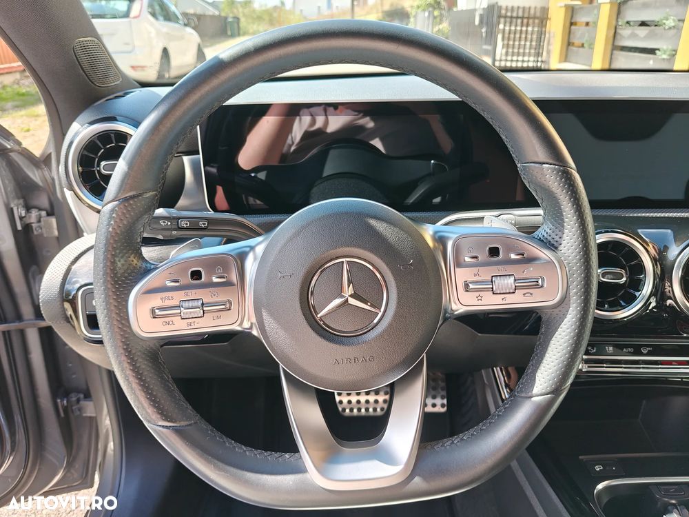 Mercedes-Benz A 180 d Aut. - 11