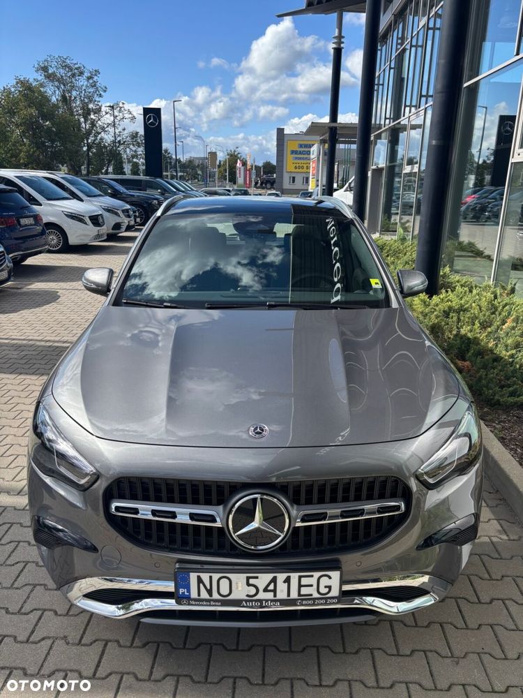 Mercedes-Benz GLA - 6