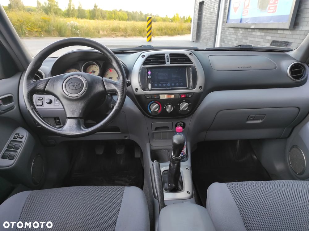 Toyota RAV4 2.0 VVT-i 4x4 - 15
