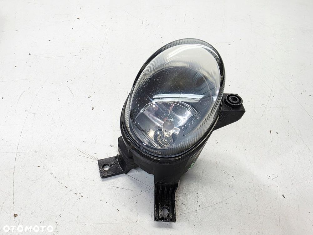 HALOGEN LAMPA PRZECIWMGIELNA LEWY PRZÓD AUDI A3 8P A4 B7 8E0941699C 1/25 - 2
