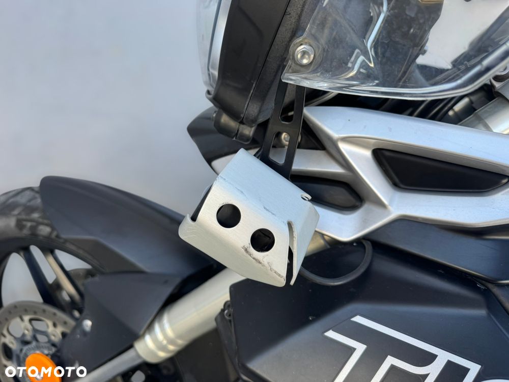 Triumph Tiger - 11