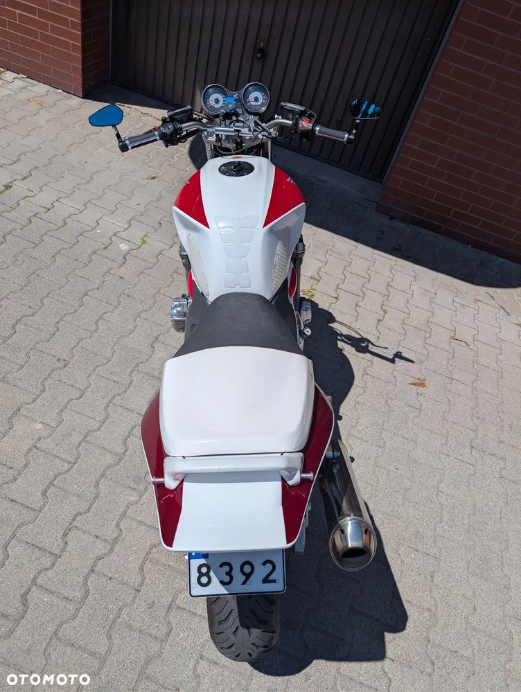 Honda CB - 8