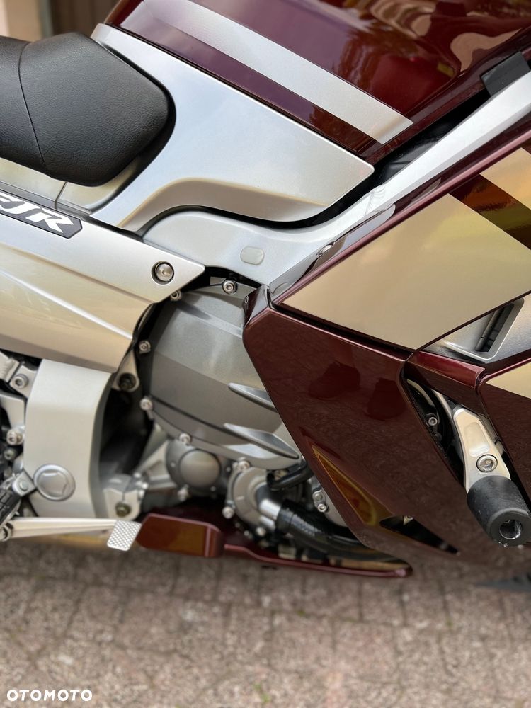 Yamaha FJR - 11