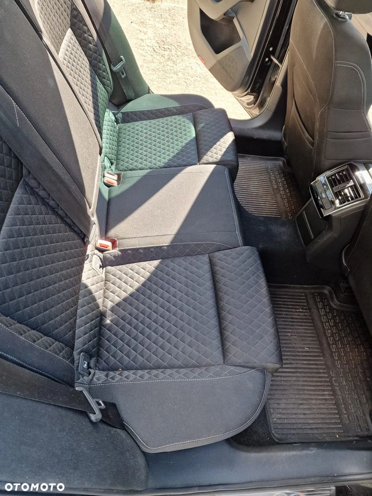 Skoda Superb 2.0 TDI DSG Ambition - 10