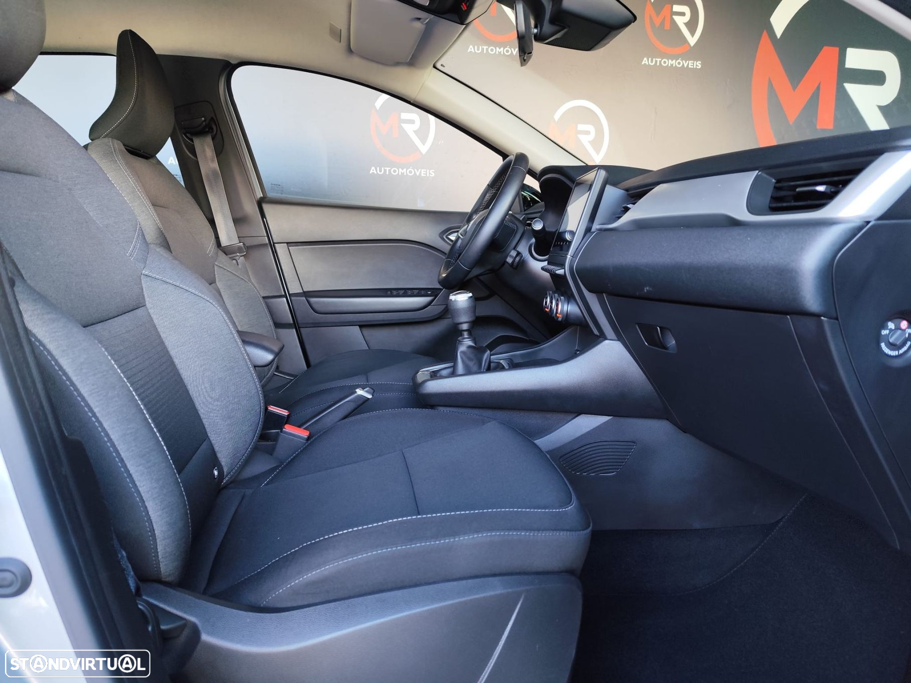 Renault Captur - 26