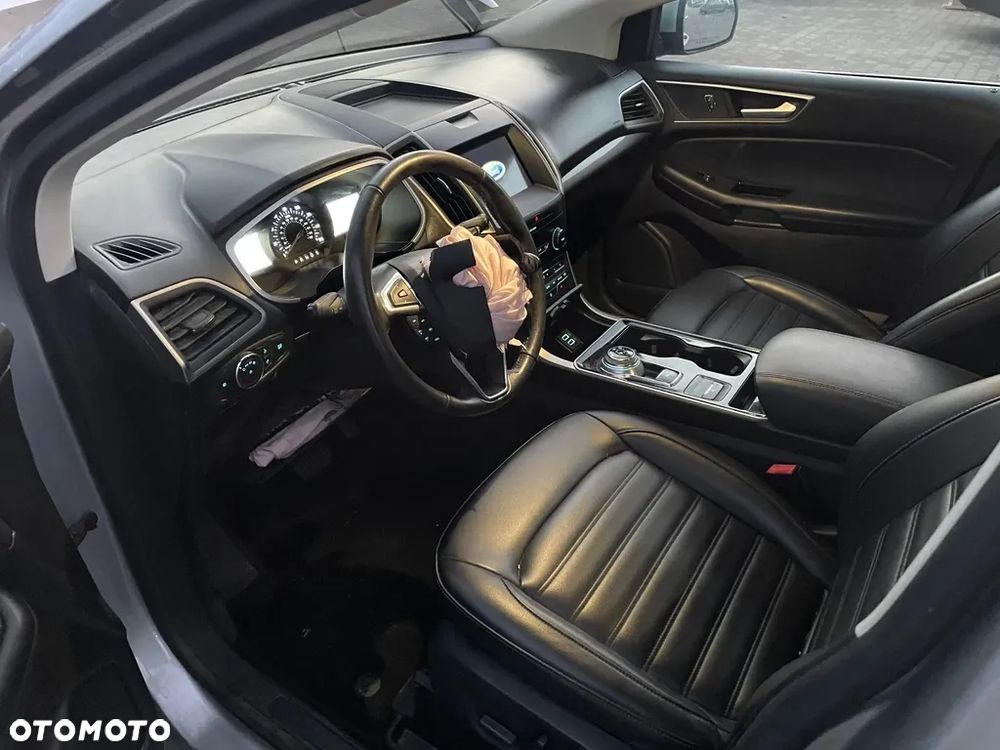 Ford Edge - 10