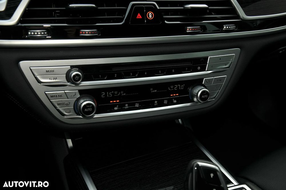 BMW Seria 7 730d xDrive MHEV - 15